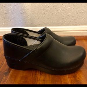 Dansko Professional Black Box EU 38, US 7.5-8